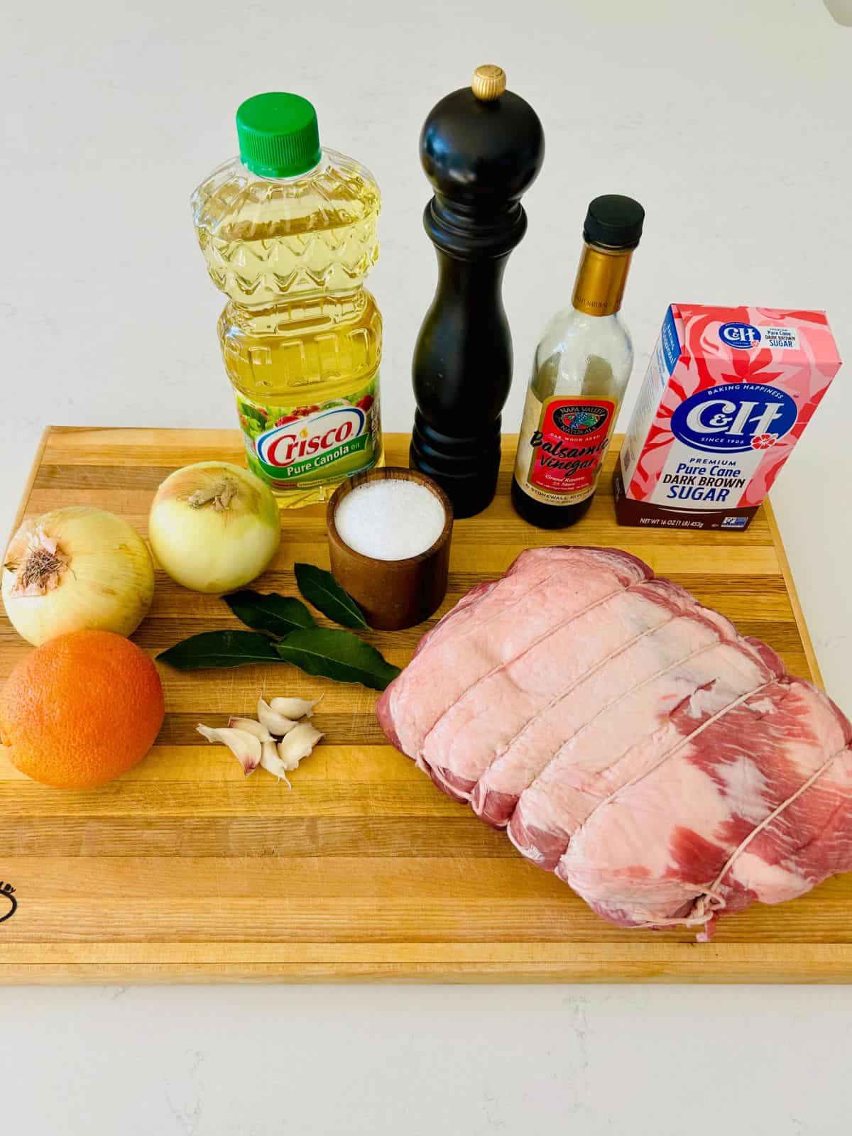 Ingredients needed to make pulled pork tacos.